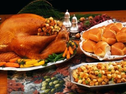 parish-thanksgiving-day-dinner-saint-episcopal-church-latest-news-turkey-table-settings